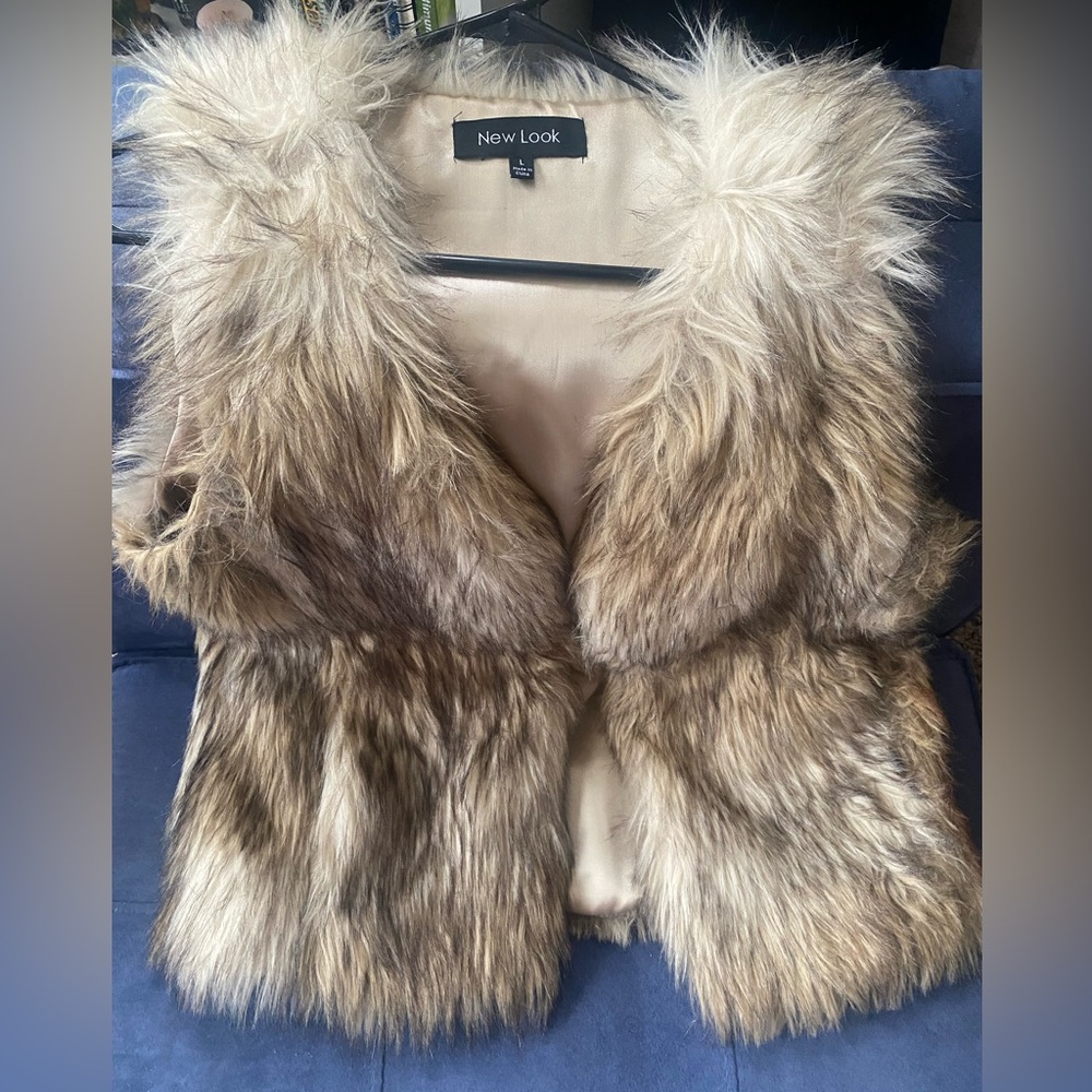 Faux fur vest for women.